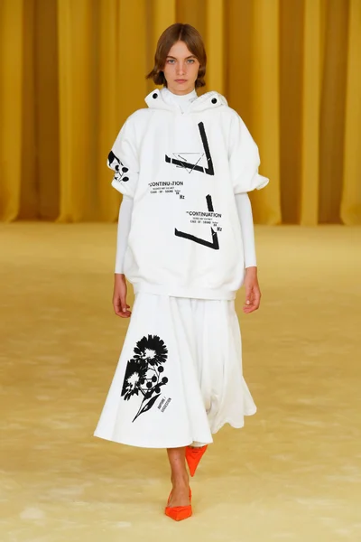 Look 26
